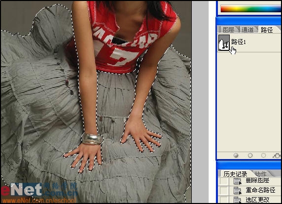 Photoshop教你给MM的衣服换个颜色