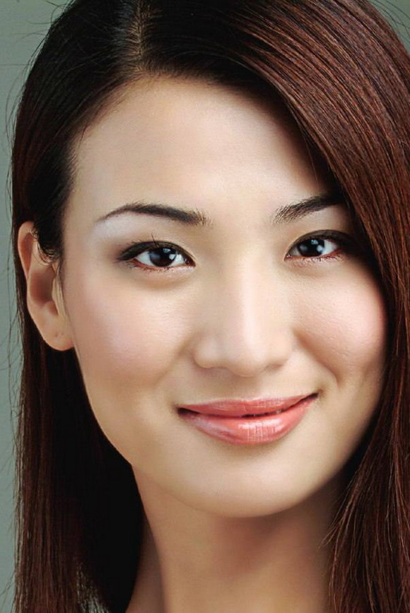 用Photoshop给极品美女美容